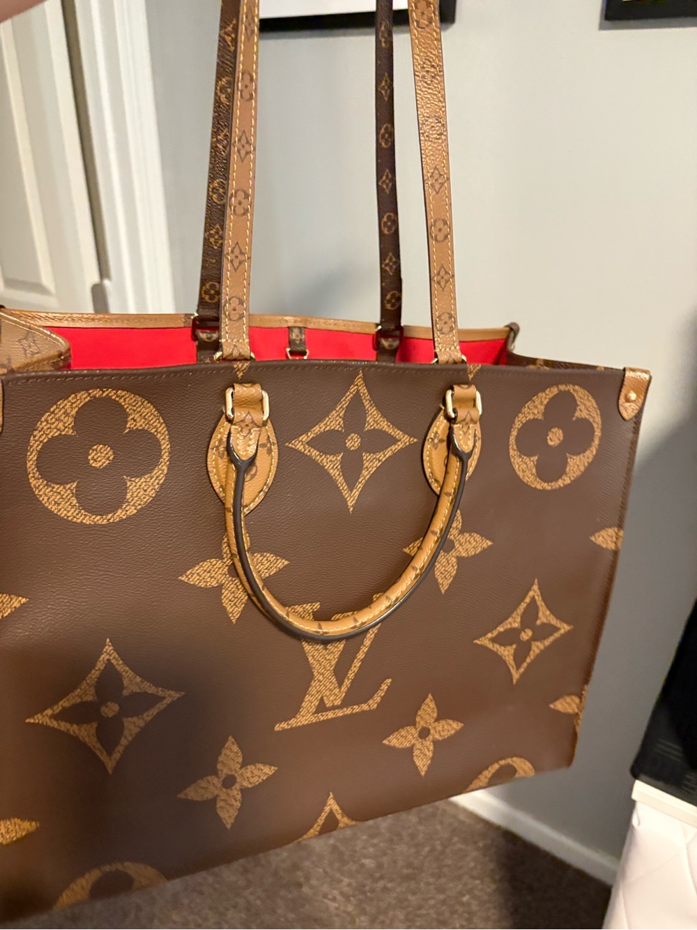Louis Vuitton Monogram GM OnTheGo Tote - Picture 13 of 16